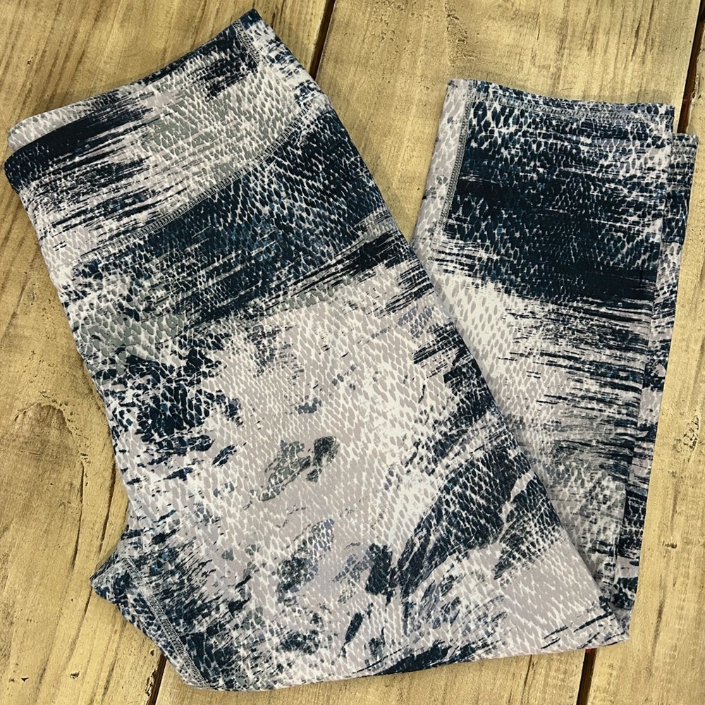 Fabletics (Set of 3) Women's Leggings! - Picture 3 of 5
